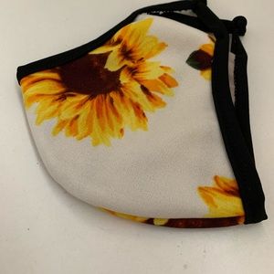 Sunflower pattern face mask